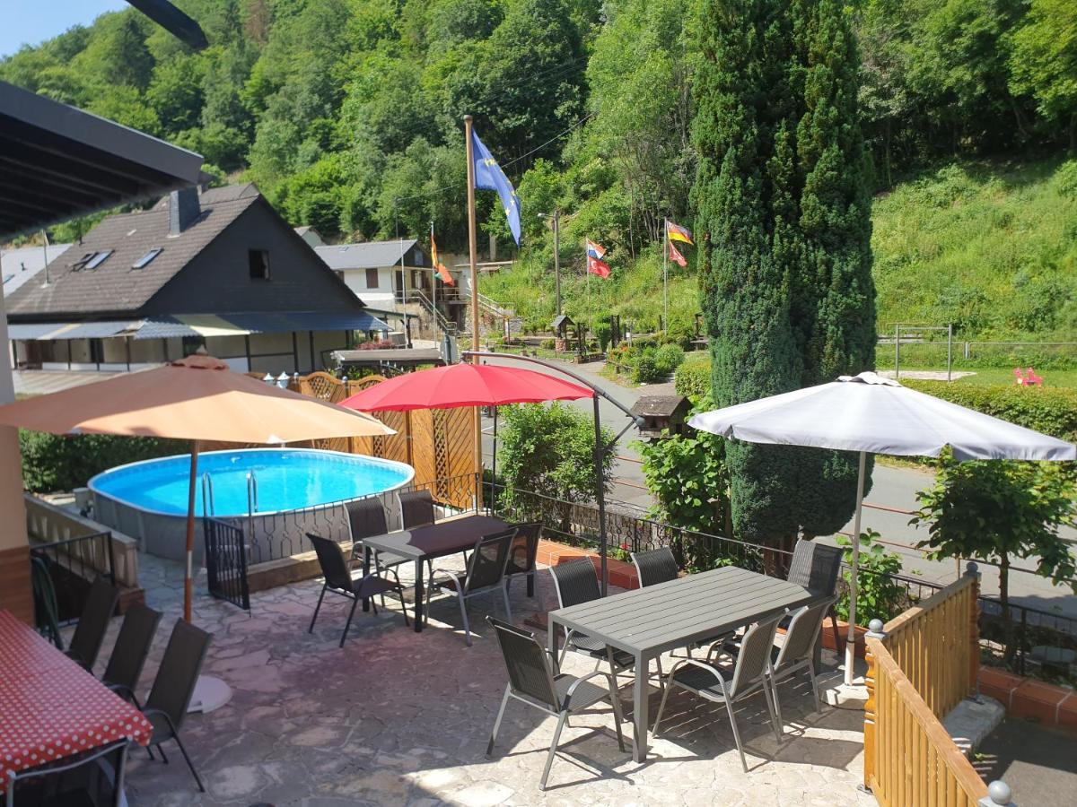 Ferien Und Selbstversorgerhaus Fuer Gruppen Sauerthaler Hof - Loreley エクステリア 写真